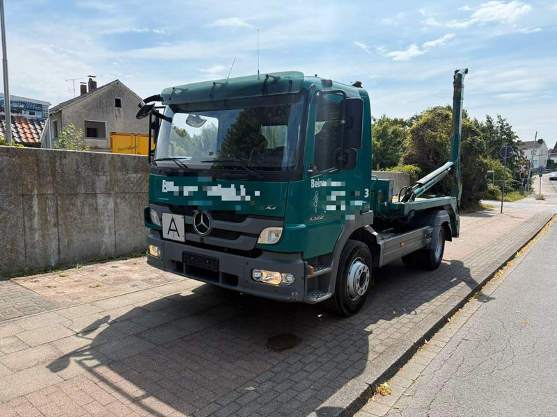 Mercedes-Benz Atego 1322 - Meiller AK 10 MT Absetzkipper - Camión portacontenedor de cadenas: foto 1 Mercedes-Benz Atego 1322 - Meiller AK 10 MT Absetzkipper - Camión portacontenedor de cadenas: foto 1
