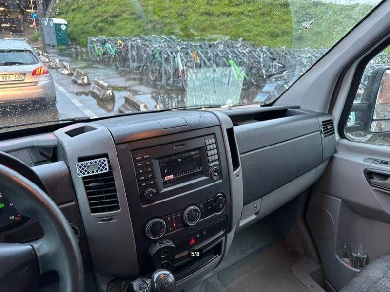 Mercedes-Benz Sprinter Koffer + Tail lift - Furgoneta caja cerrada: foto 5 Mercedes-Benz Sprinter Koffer + Tail lift - Furgoneta caja cerrada: foto 5