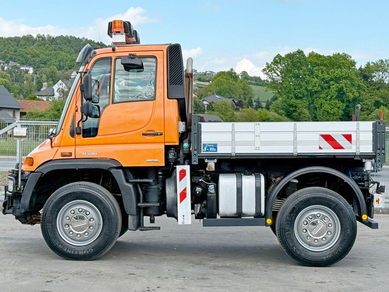 Mercedes-Benz UNIMOG 400 * KIPPER 2,40 * 4x4 * TOPZUSTAND - Camión volquete: foto 4 Mercedes-Benz UNIMOG 400 * KIPPER 2,40 * 4x4 * TOPZUSTAND - Camión volquete: foto 4