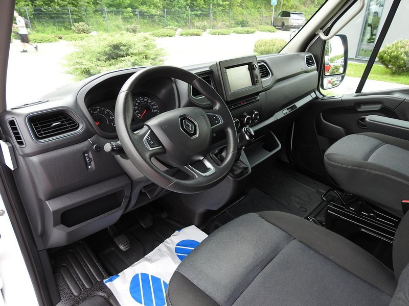 Renault MASTER FURGON BRYGADÓWKA 6 MIEJSCA TEMPOMAT NAWIGACJA KLIMATYZA - Minibús, Furgoneta de pasajeros: foto 2 Renault MASTER FURGON BRYGADÓWKA 6 MIEJSCA TEMPOMAT NAWIGACJA KLIMATYZA - Minibús, Furgoneta de pasajeros: foto 2