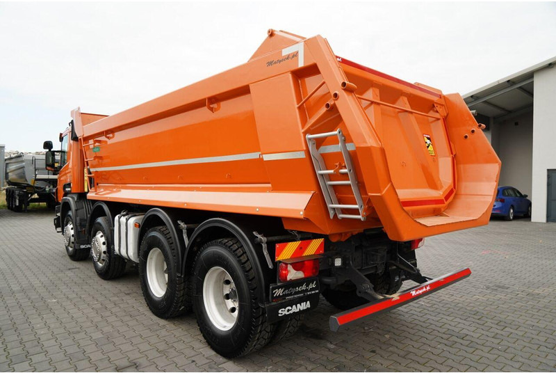 Camión volquete Scania P 410 / 8x4 / WYWROTKA TYLNOZSYPOWA / ALUFELGI / OPONY 100% / MA: foto 13