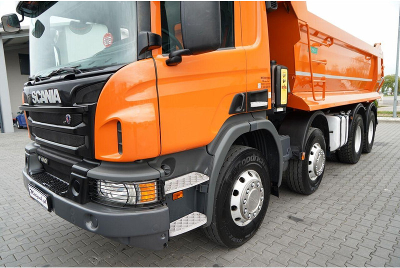 Camión volquete Scania P 410 / 8x4 / WYWROTKA TYLNOZSYPOWA / ALUFELGI / OPONY 100% / MA: foto 20