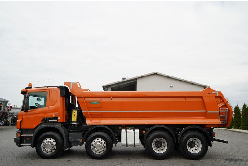 Camión volquete Scania P 410 / 8x4 / WYWROTKA TYLNOZSYPOWA / ALUFELGI / OPONY 100% / MA: foto 12