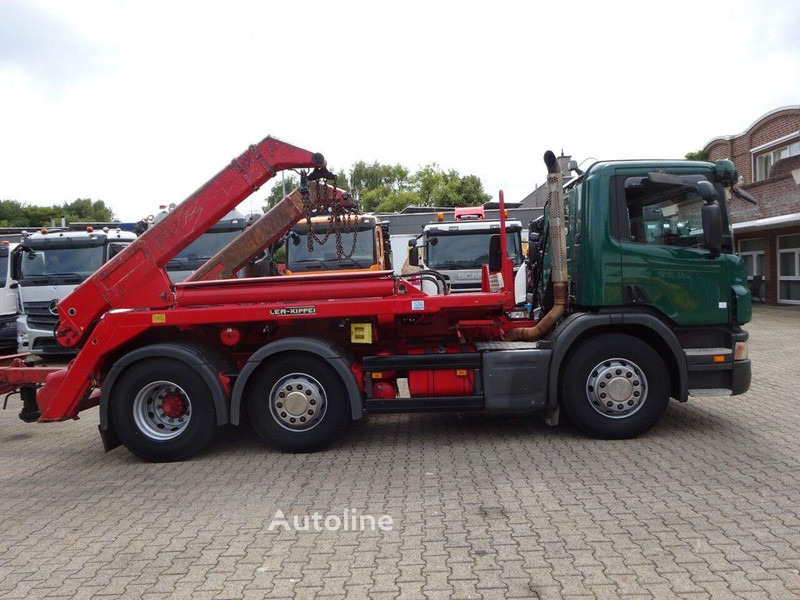 Scania P310 - Skip loader truck - Camión portacontenedor de cadenas: foto 5 Scania P310 - Skip loader truck - Camión portacontenedor de cadenas: foto 5