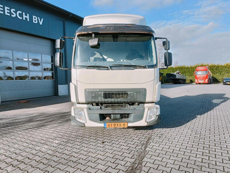 Volvo FL210 - Platform truck - Camión caja abierta: foto 4 Volvo FL210 - Platform truck - Camión caja abierta: foto 4