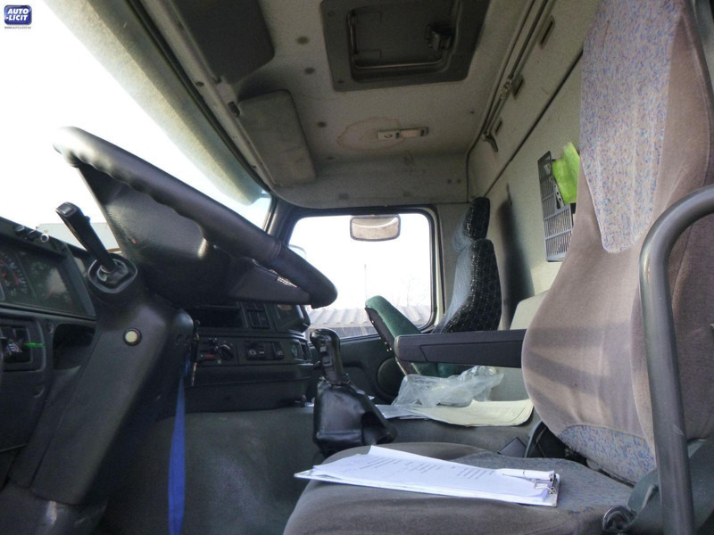 Volvo FM 12.380. - Camión cisterna: foto 5 Volvo FM 12.380. - Camión cisterna: foto 5