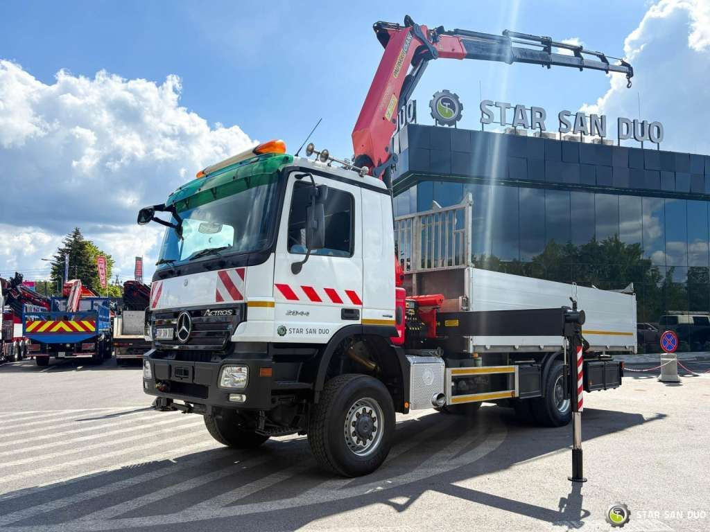 Mercedes-Benz ACTROS 2044A 4x4 Palfinger PK 20002 hds Crane - Camión grúa: foto 1 Mercedes-Benz ACTROS 2044A 4x4 Palfinger PK 20002 hds Crane - Camión grúa: foto 1