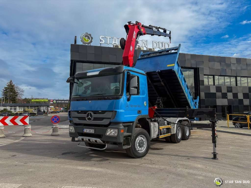 Mercedes-Benz  ACTROS 3341 6x6 HMF 4220 K4 CRANE KIPPER - Camión volquete: foto 5 Mercedes-Benz  ACTROS 3341 6x6 HMF 4220 K4 CRANE KIPPER - Camión volquete: foto 5