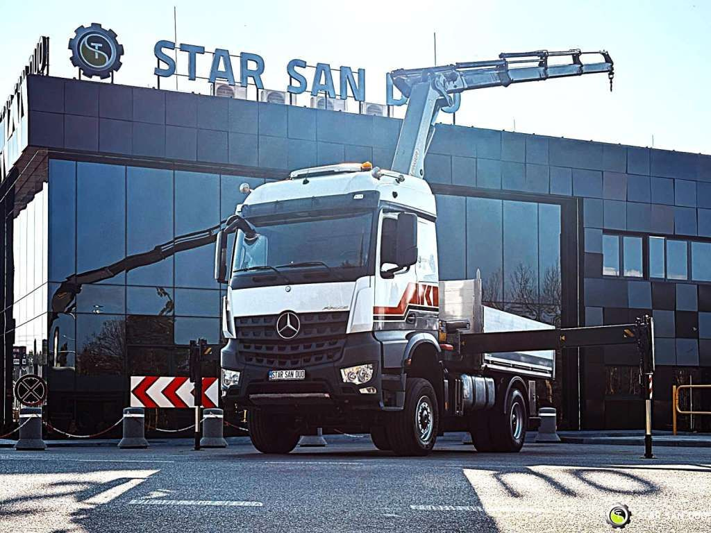 Mercedes-Benz AROCS 1851 4x4 PALFINGER PK 20002 Crane Kran - Camión grúa: foto 1 Mercedes-Benz AROCS 1851 4x4 PALFINGER PK 20002 Crane Kran - Camión grúa: foto 1