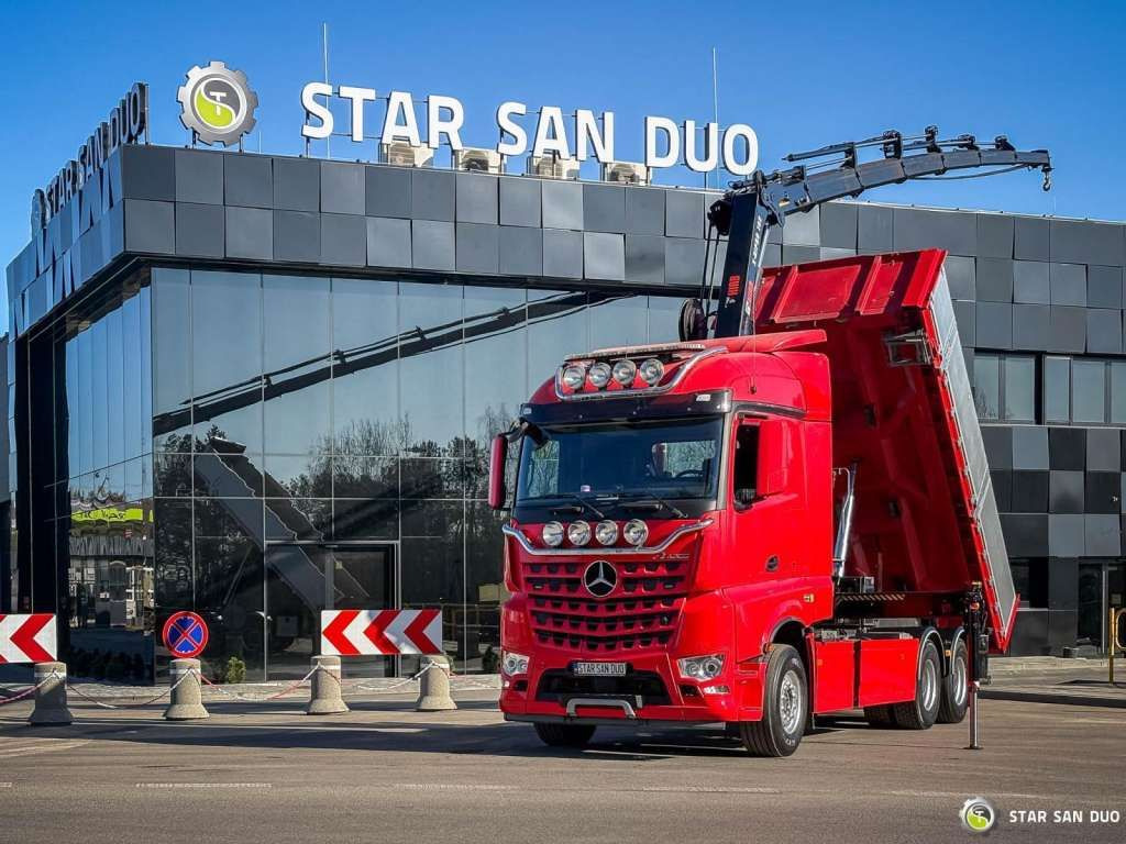 Mercedes-Benz AROCS 3358L 6x4 HIAB 192X-HIPRO E-6 Crane Kippe - Camión volquete: foto 1 Mercedes-Benz AROCS 3358L 6x4 HIAB 192X-HIPRO E-6 Crane Kippe - Camión volquete: foto 1