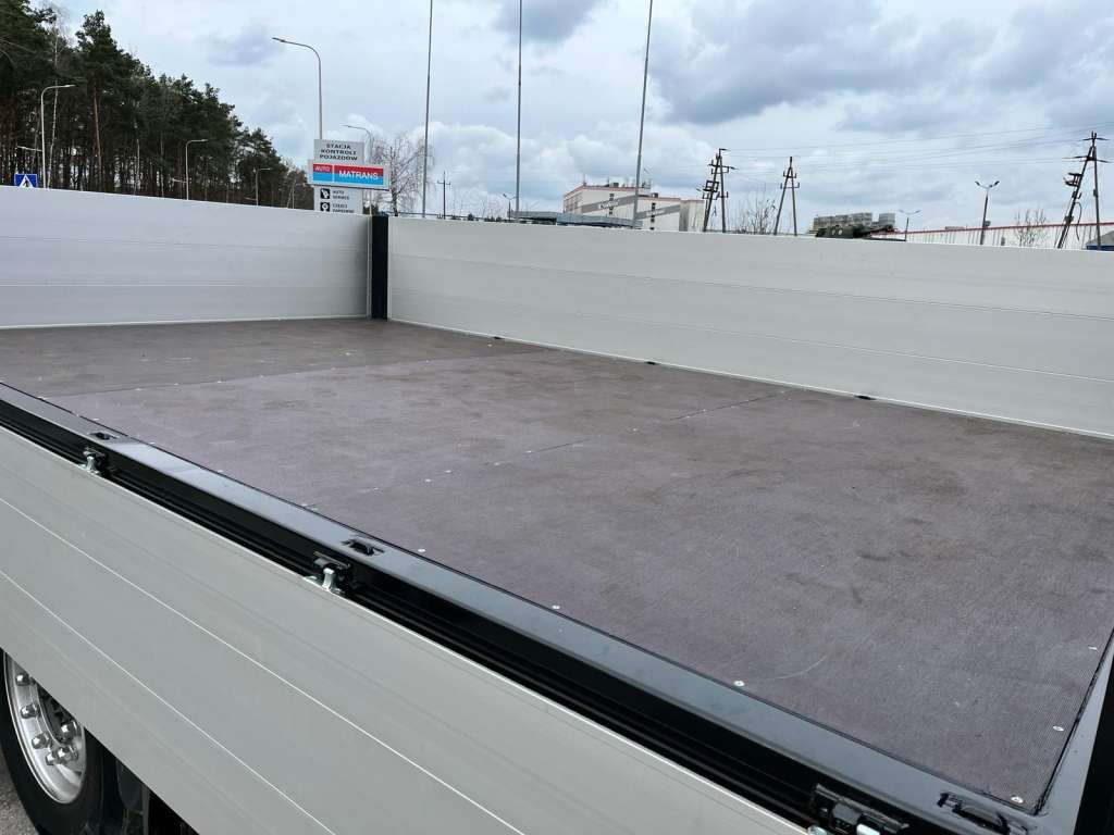 Mercedes-Benz Actros 6x2 HMF 3220 K7 Crane Mercedes-Benz Actros 6x2 HMF 3220 K7 Crane - Camión grúa, Camión caja abierta: foto 4 Mercedes-Benz Actros 6x2 HMF 3220 K7 Crane Mercedes-Benz Actros 6x2 HMF 3220 K7 Crane - Camión grúa, Camión caja abierta: foto 4