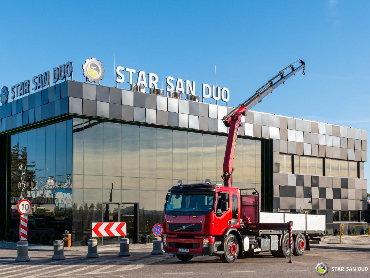 - Camión grúa: foto 1 - Camión grúa: foto 1