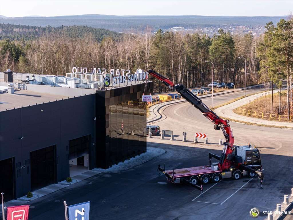 Volvo FH 540 10x4 FASSI F1950 FLY JIB WINCH 46m !!! Volvo FH 540 10x4 FASSI F1950 FLY JIB WINCH 46m !!! - Camión grúa: foto 3 Volvo FH 540 10x4 FASSI F1950 FLY JIB WINCH 46m !!! Volvo FH 540 10x4 FASSI F1950 FLY JIB WINCH 46m !!! - Camión grúa: foto 3