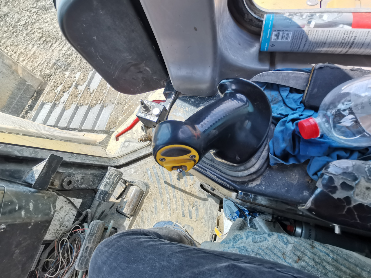 Bulldozer KOMATSU D65 PX 17: foto 11 Bulldozer KOMATSU D65 PX 17: foto 11