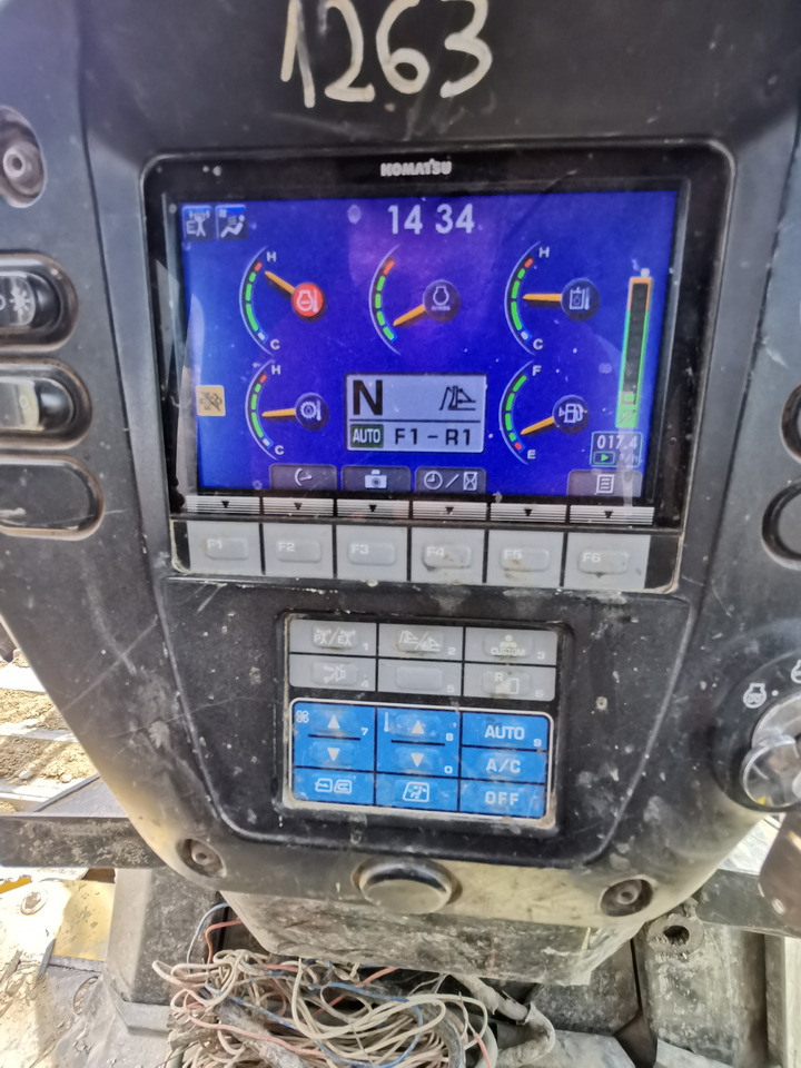 Bulldozer KOMATSU D65 PX 17: foto 8 Bulldozer KOMATSU D65 PX 17: foto 8