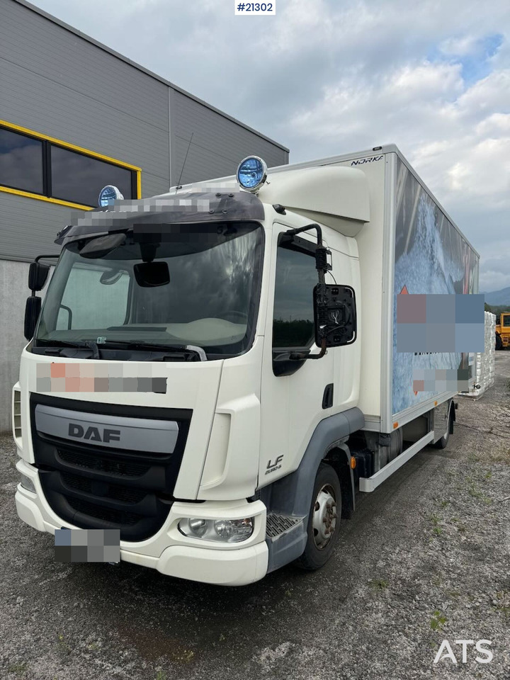 DAF LF 180 - Camión caja cerrada: foto 3 DAF LF 180 - Camión caja cerrada: foto 3