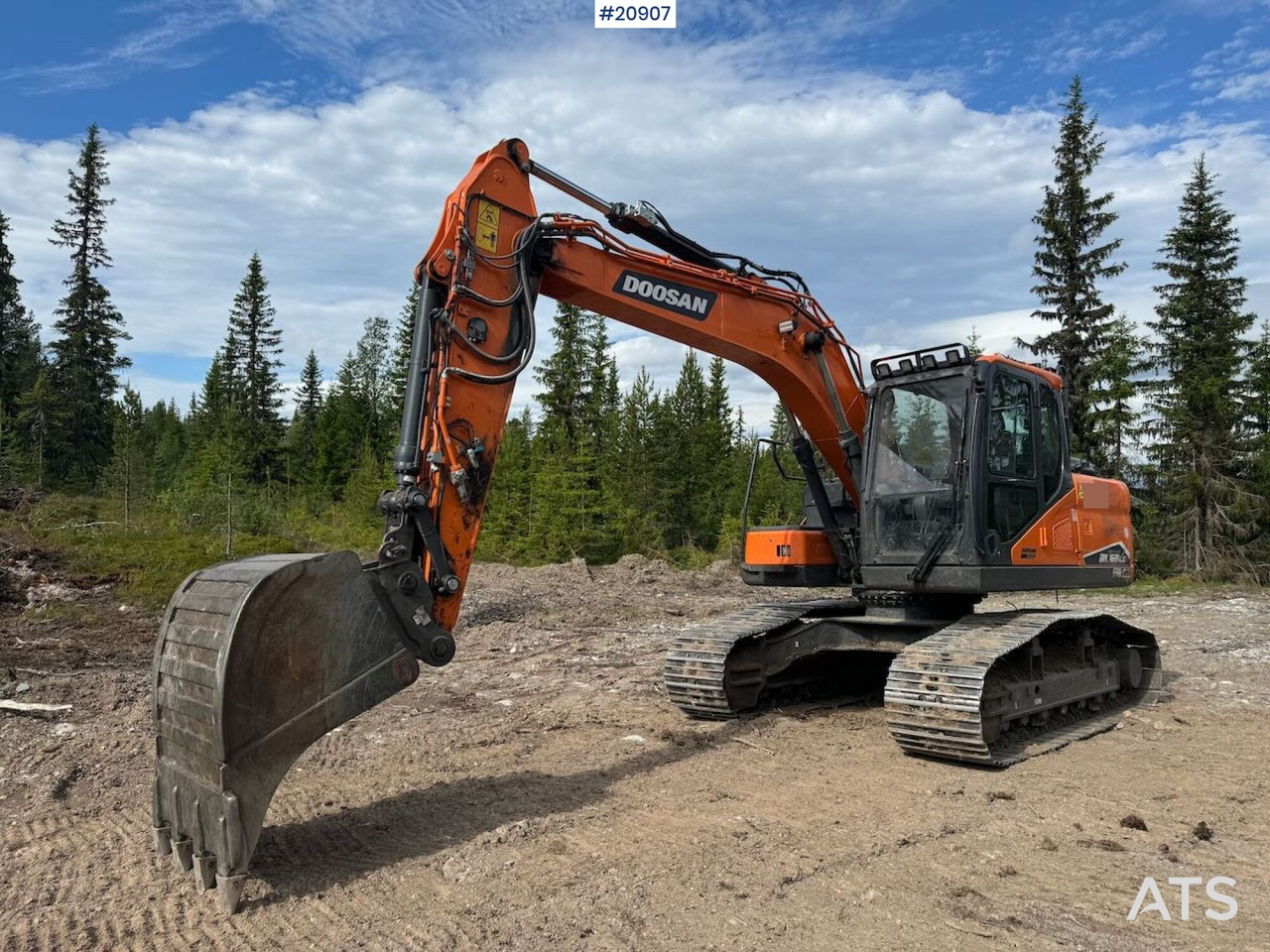 Doosan DX160LC - Excavadora de cadenas: foto 2 Doosan DX160LC - Excavadora de cadenas: foto 2