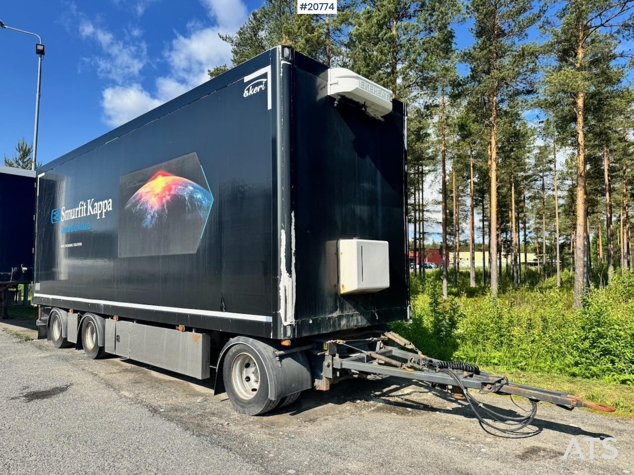 Ekeri skapslep - Remolque caja cerrada: foto 1 Ekeri skapslep - Remolque caja cerrada: foto 1