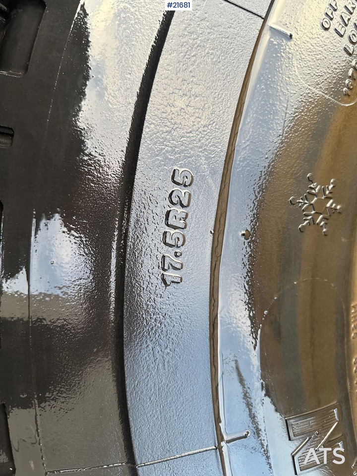 Neumáticos y llantas para Maquinaria de construcción Hilo Dekkene har stått på en Volvo L60E: foto 9 Neumáticos y llantas para Maquinaria de construcción Hilo Dekkene har stått på en Volvo L60E: foto 9