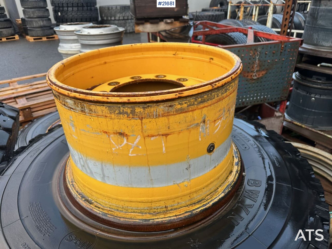 Hilo Dekkene har stått på en Volvo L60E - Neumáticos y llantas para Maquinaria de construcción: foto 5 Hilo Dekkene har stått på en Volvo L60E - Neumáticos y llantas para Maquinaria de construcción: foto 5