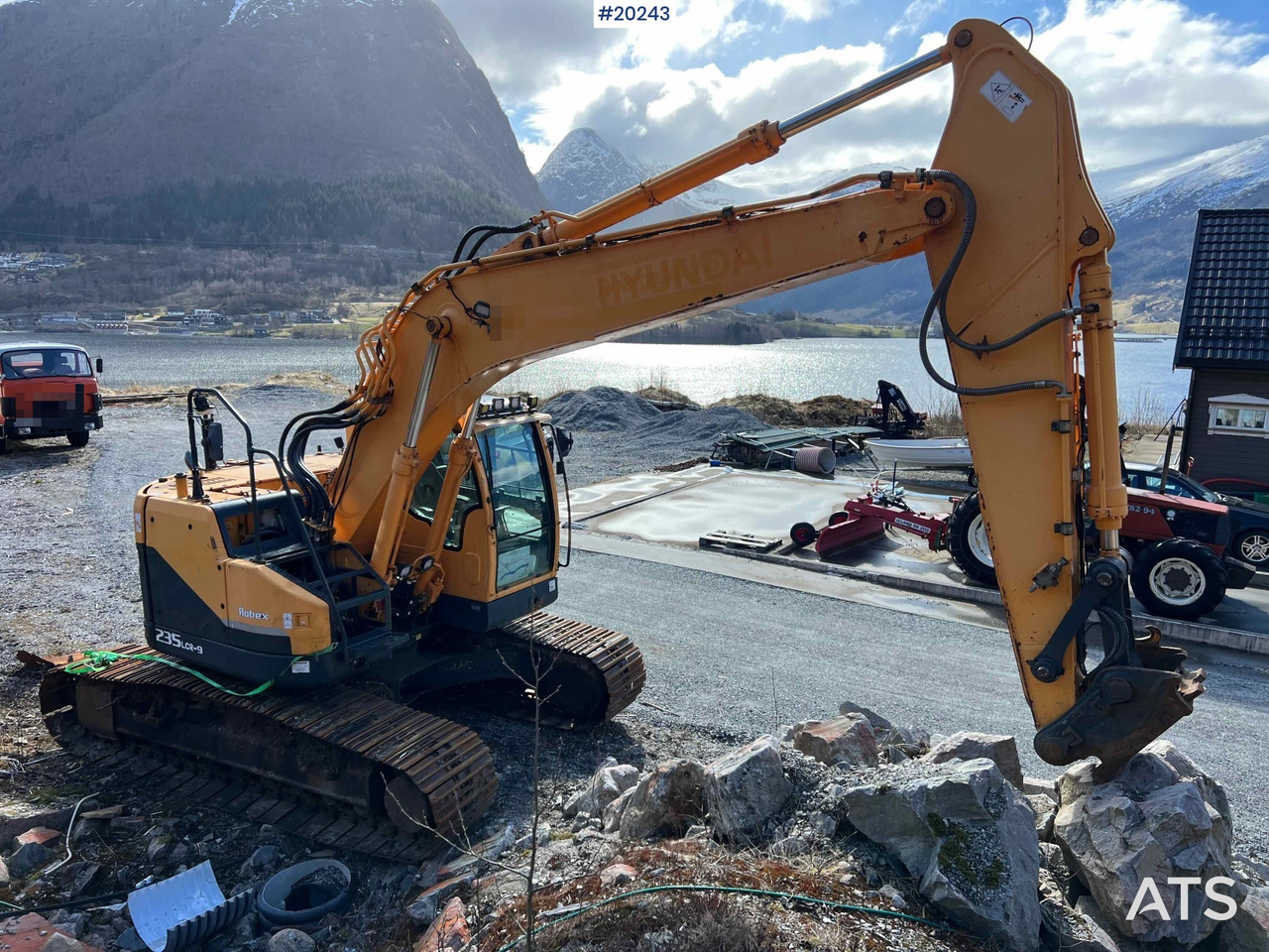 Hyundai Robex 235LCR-9 m/ Graveskuffe og gps - Excavadora: foto 1 Hyundai Robex 235LCR-9 m/ Graveskuffe og gps - Excavadora: foto 1