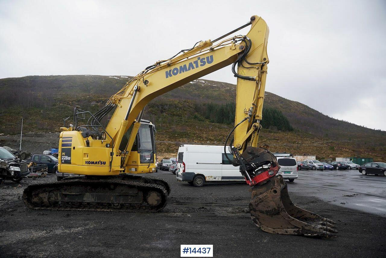 Excavadora Komatsu PC228USLC-10: foto 6