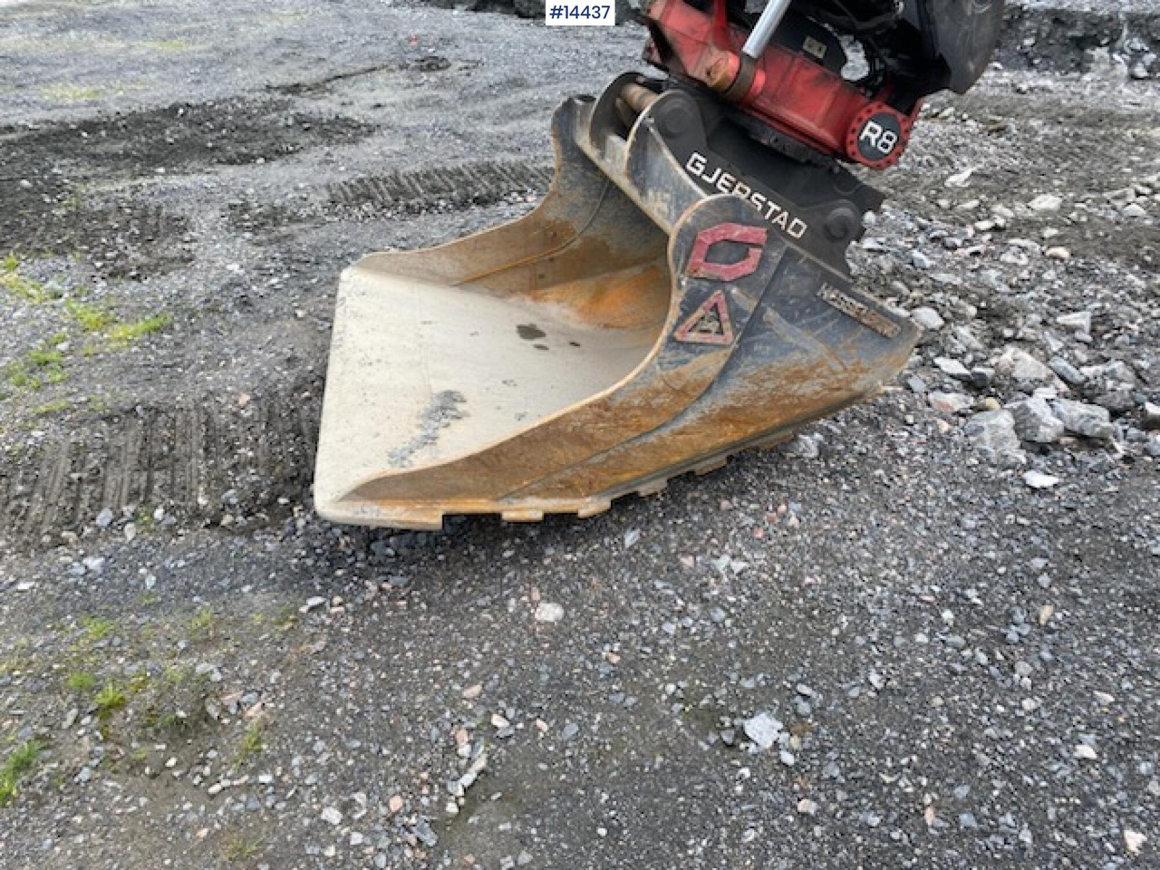 Excavadora Komatsu PC228USLC-10: foto 21