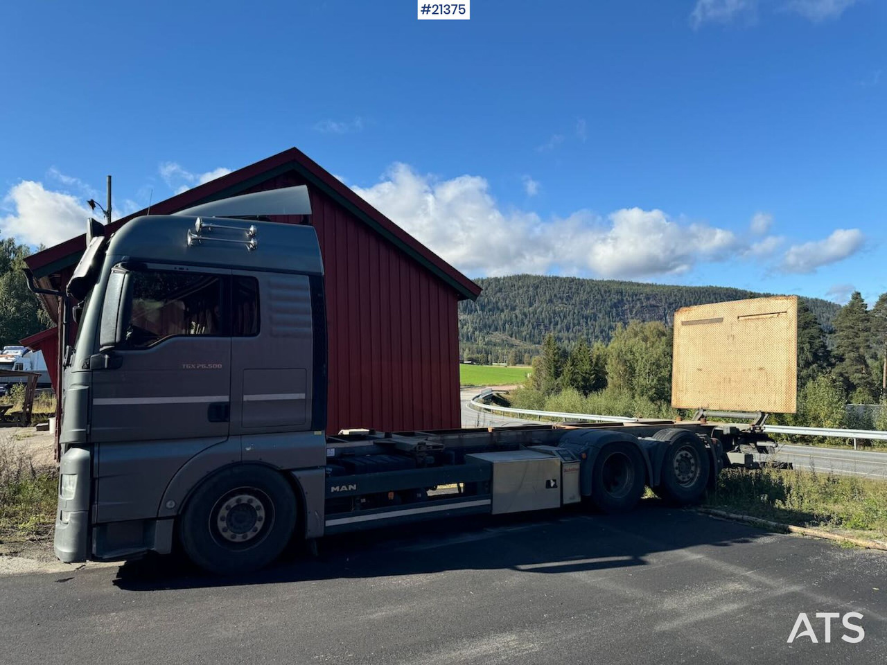 MAN TGX 26.500 - Camión portacontenedore/ Intercambiable: foto 2 MAN TGX 26.500 - Camión portacontenedore/ Intercambiable: foto 2