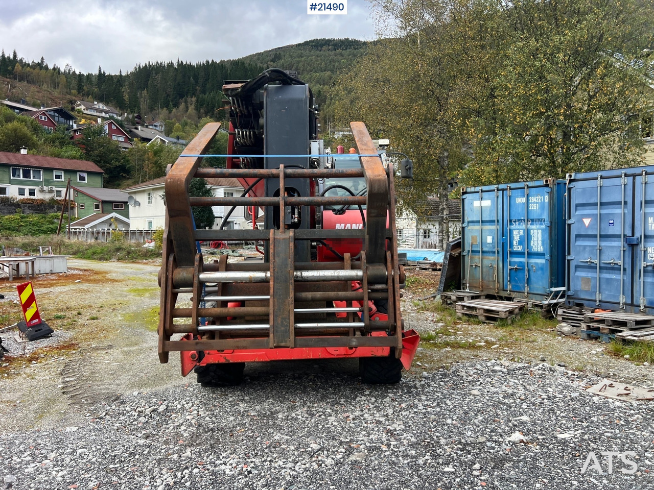 Manitou MRT2540 m/ radiostyring, mannskapskorg, 2 sett pallegafler, jibb med vinsj (1.5 tonn) - Manipulador telescópico: foto 3 Manitou MRT2540 m/ radiostyring, mannskapskorg, 2 sett pallegafler, jibb med vinsj (1.5 tonn) - Manipulador telescópico: foto 3