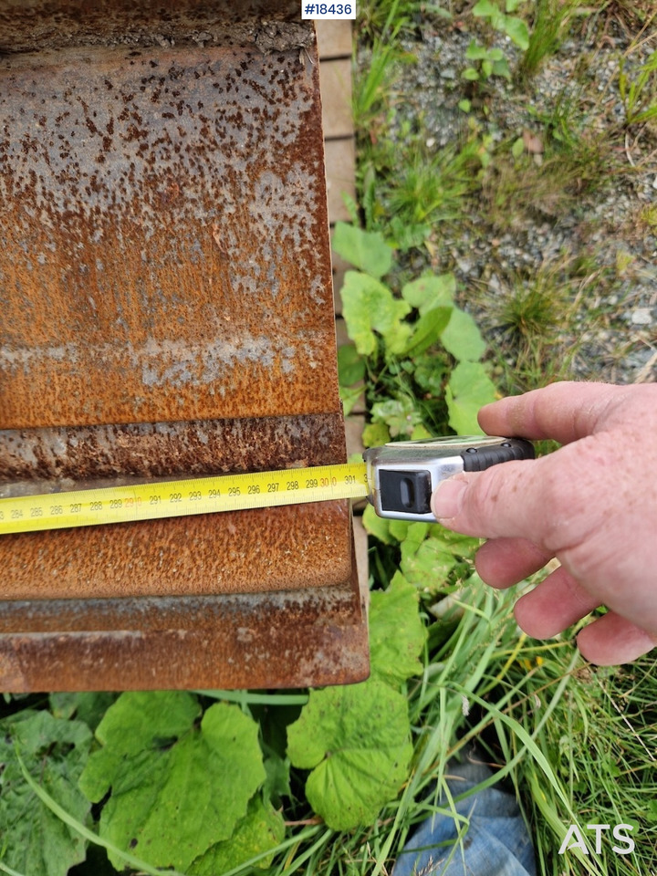 Bulldozer New Holland D150B: foto 6