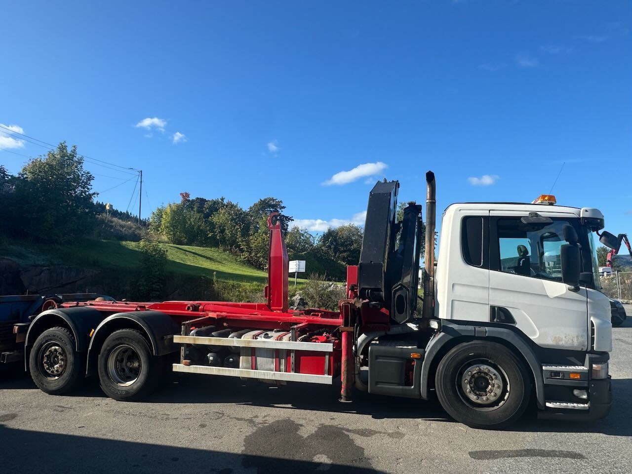 Scania P340 - Camión grúa: foto 4 Scania P340 - Camión grúa: foto 4