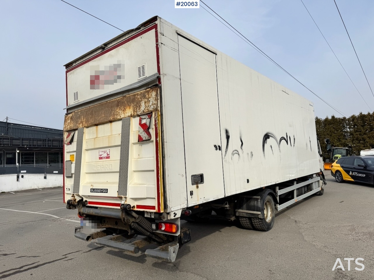 Volvo FL250 - Camión caja cerrada: foto 5 Volvo FL250 - Camión caja cerrada: foto 5