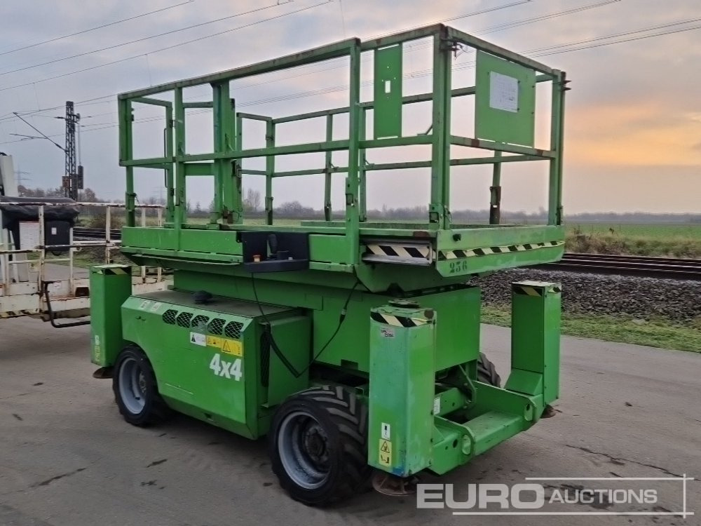 2011 Genie GS-3268 - Plataforma elevadora: foto 3 2011 Genie GS-3268 - Plataforma elevadora: foto 3