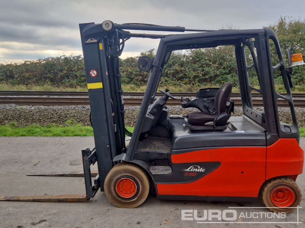 2014 Linde E30L-01 - Carretilla elevadora: foto 2 2014 Linde E30L-01 - Carretilla elevadora: foto 2