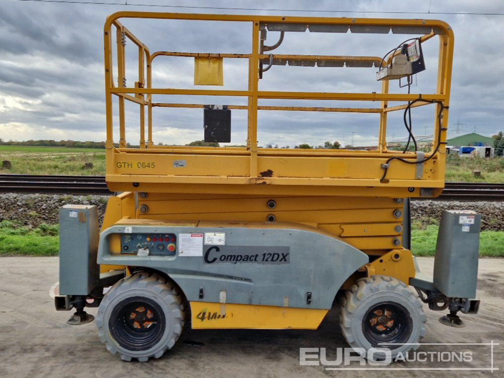 2017 Haulotte Compact 12DX - Plataforma elevadora: foto 2 2017 Haulotte Compact 12DX - Plataforma elevadora: foto 2