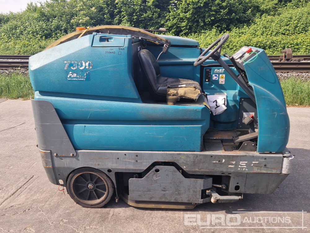 7300 Ride On Scrubning Machine - Fregadora: foto 5 7300 Ride On Scrubning Machine - Fregadora: foto 5