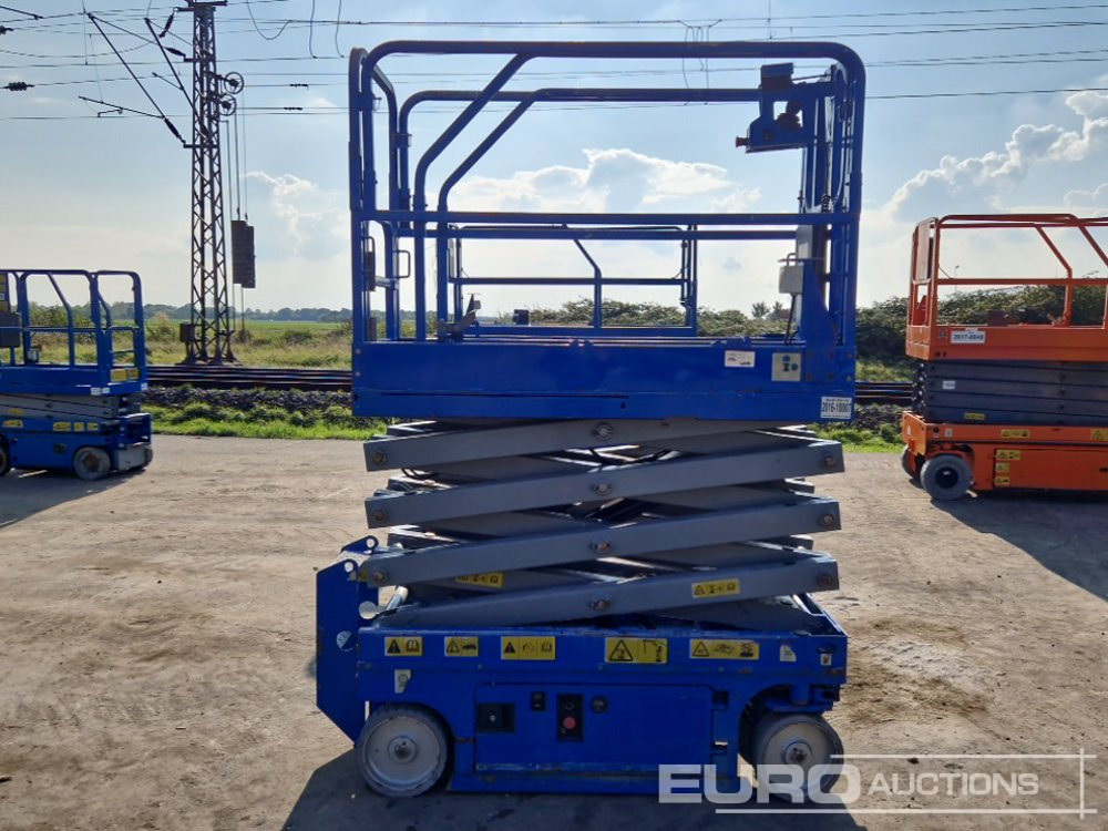 Hefei Yamei Electric Scissor Lift - Plataforma elevadora: foto 2 Hefei Yamei Electric Scissor Lift - Plataforma elevadora: foto 2