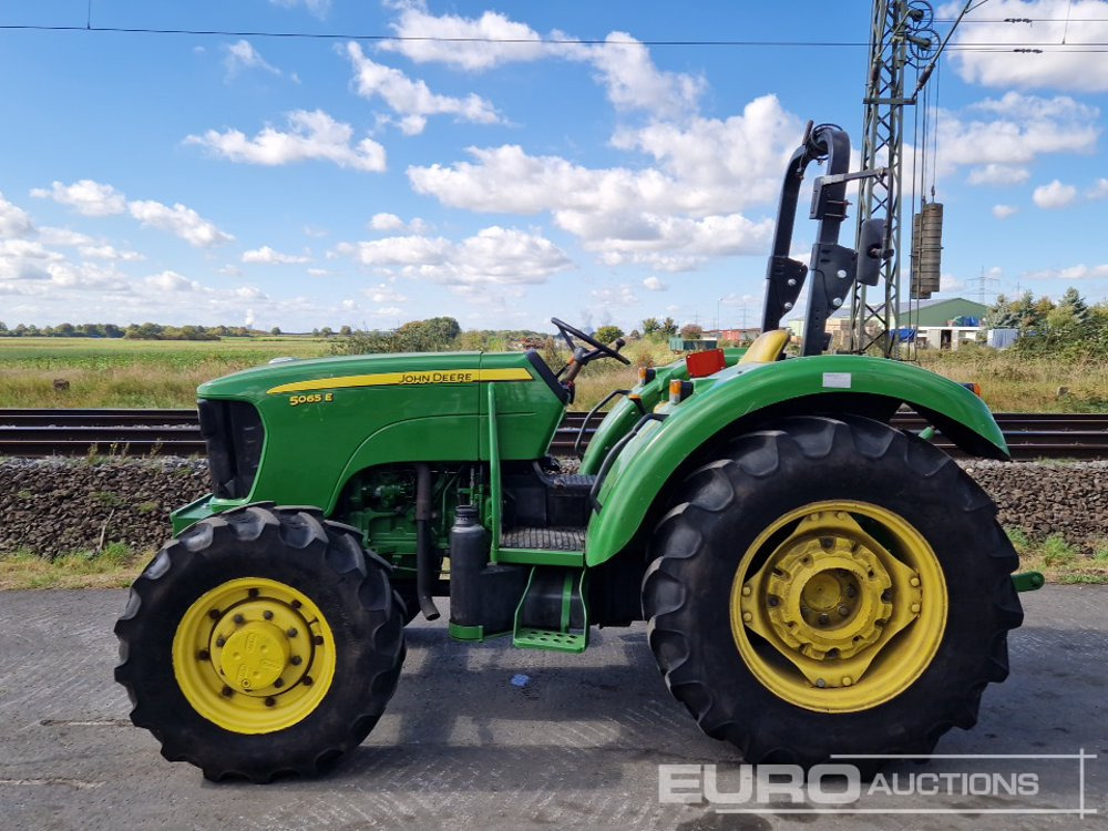 John Deere 5065E - Tractor: foto 2 John Deere 5065E - Tractor: foto 2