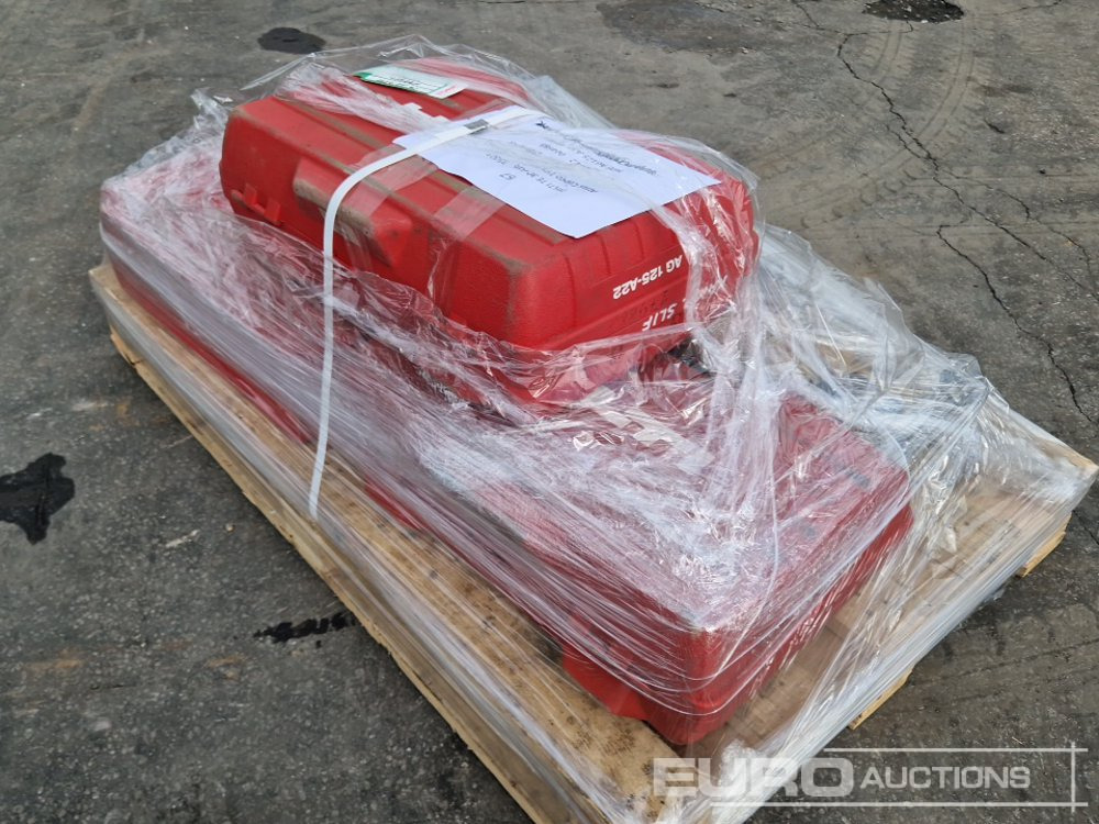 Pallet of Assorted Breakers, Hilti+Atlas Copco - Construcción de carreteras: foto 3 Pallet of Assorted Breakers, Hilti+Atlas Copco - Construcción de carreteras: foto 3