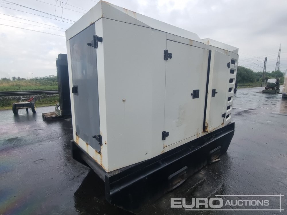 SDMO 110kVA Static Diesel Generator - Generador industriale: foto 1 SDMO 110kVA Static Diesel Generator - Generador industriale: foto 1