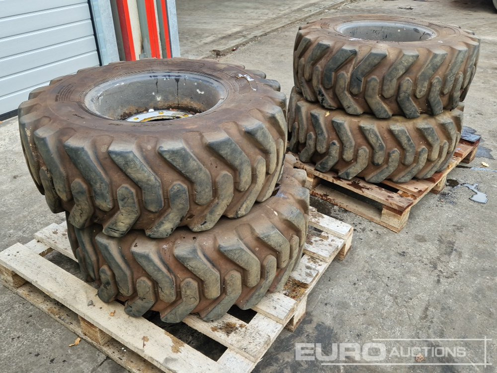 Tyres on Rims to suit Manitou 160ATJ (4 of) - Neumático: foto 1 Tyres on Rims to suit Manitou 160ATJ (4 of) - Neumático: foto 1