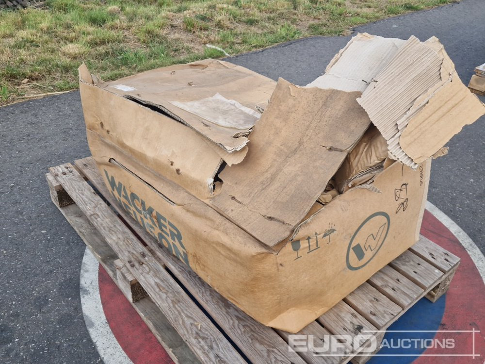 Unused Coupling Set to suit Wacker Neuson Compaction Plate with Remote - Construcción de carreteras: foto 1 Unused Coupling Set to suit Wacker Neuson Compaction Plate with Remote - Construcción de carreteras: foto 1