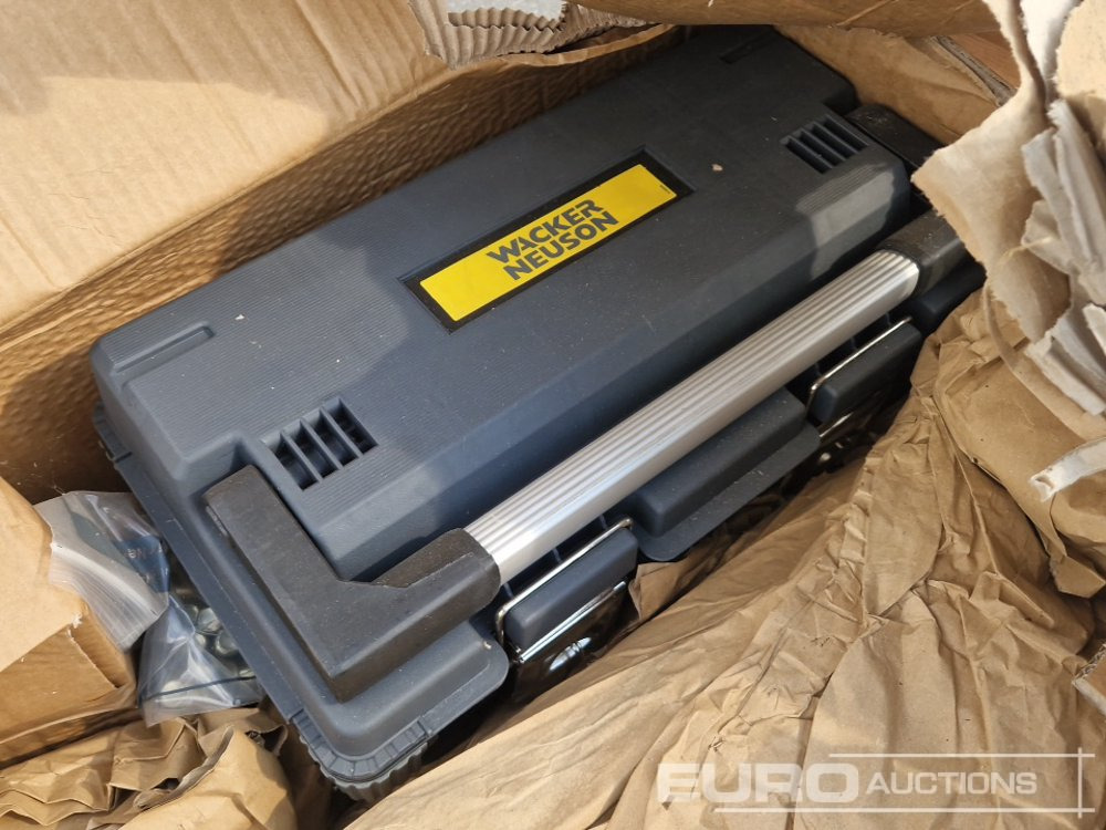 Unused Coupling Set to suit Wacker Neuson Compaction Plate with Remote - Construcción de carreteras: foto 3 Unused Coupling Set to suit Wacker Neuson Compaction Plate with Remote - Construcción de carreteras: foto 3
