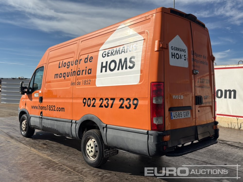 2010 Iveco Daily 35 S14 - Furgón: foto 3 2010 Iveco Daily 35 S14 - Furgón: foto 3