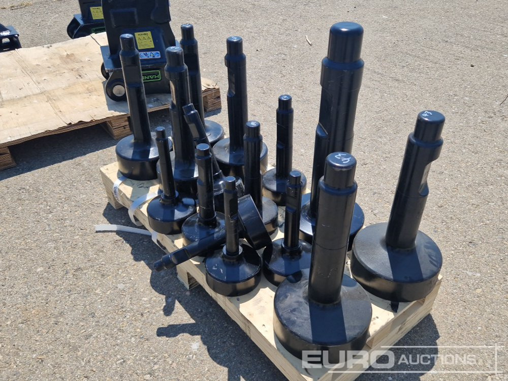 Pallet of Various Sizes Pile Drivers to Suit Hydraulic Breaker - Implemento para Excavadora: foto 2 Pallet of Various Sizes Pile Drivers to Suit Hydraulic Breaker - Implemento para Excavadora: foto 2