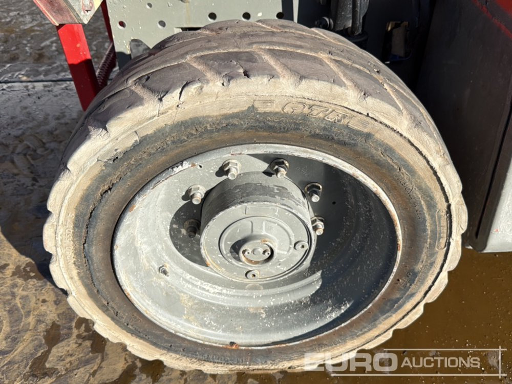 Plataforma de tijeras JLG 3369LE: foto 9 Plataforma de tijeras JLG 3369LE: foto 9