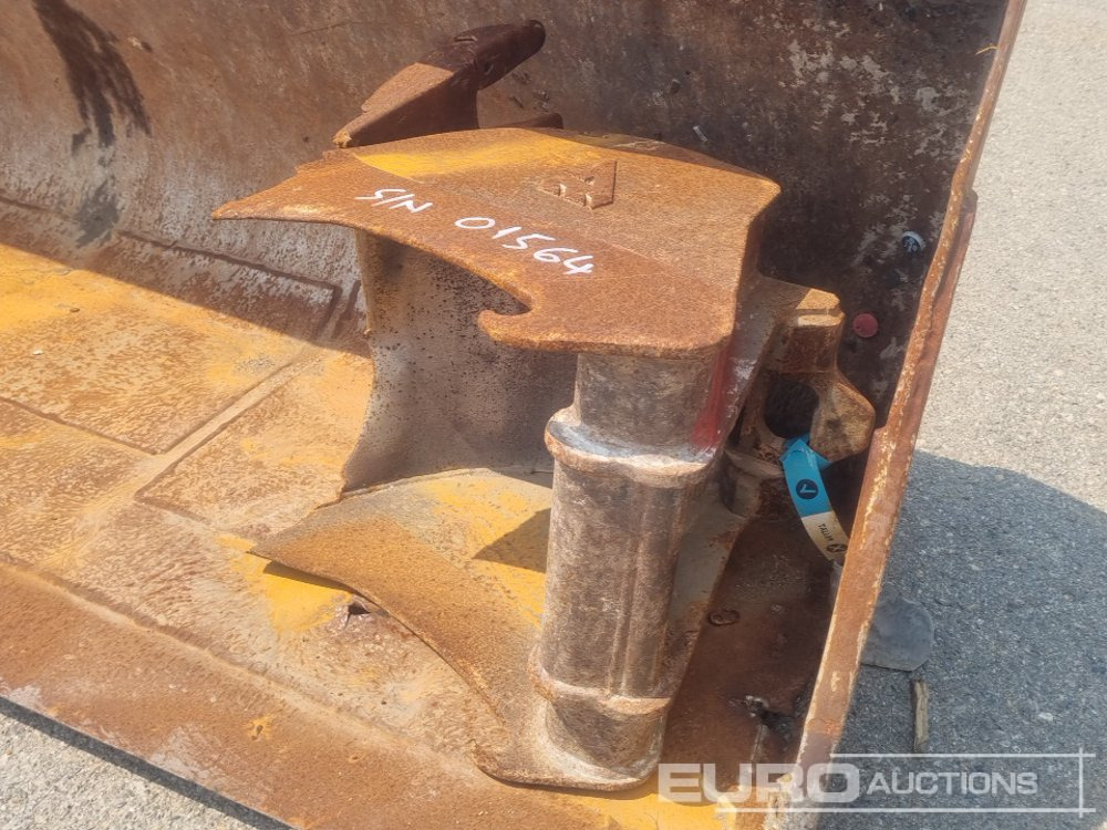 Loading Bucket to suit Wheeled Loader, Digging Bucket to suit Mini Excavator - Cazo: foto 5 Loading Bucket to suit Wheeled Loader, Digging Bucket to suit Mini Excavator - Cazo: foto 5