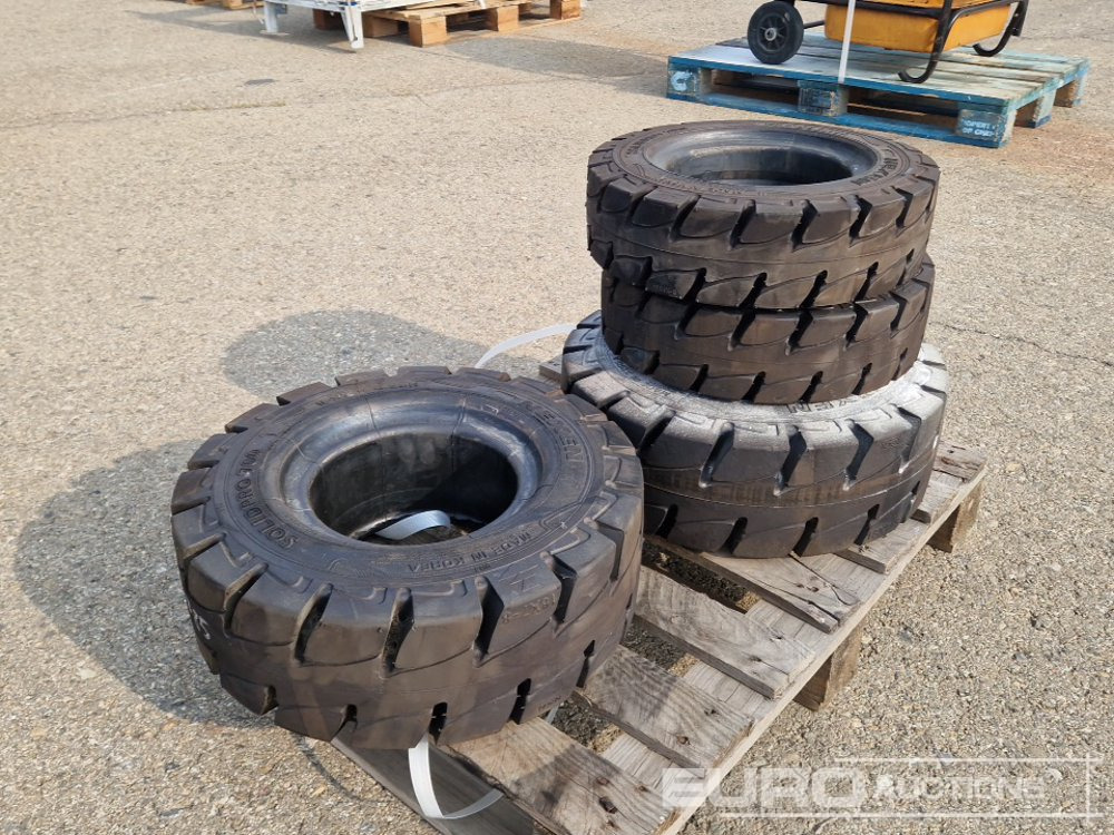 Nexen Pallet of Tyres (4 of) to suit Forklift - Neumático: foto 4 Nexen Pallet of Tyres (4 of) to suit Forklift - Neumático: foto 4