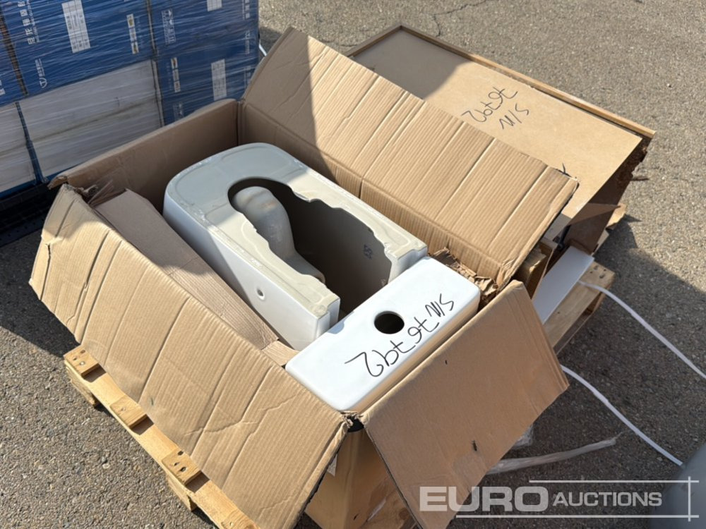 Equipo de construcción Pallet of Home Furnitures (2 of): foto 7 Equipo de construcción Pallet of Home Furnitures (2 of): foto 7