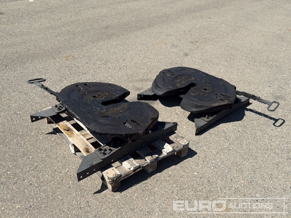 Fifth Wheel Coupling to suit Volvo FH (2 of) - Recambio: foto 3 Fifth Wheel Coupling to suit Volvo FH (2 of) - Recambio: foto 3